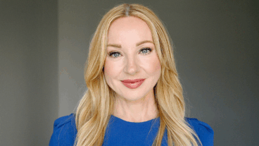Jess Holmes Headshot 2025