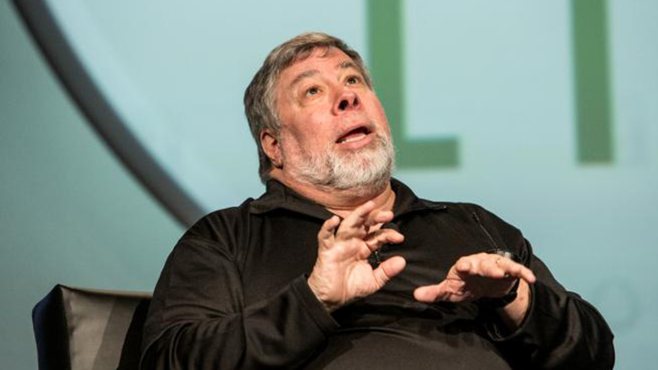 Apple Must Keep Setting Standards or Lose Its Cool, Says Steve Wozniak