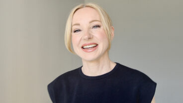Jessica Holmes Headshot 2025
