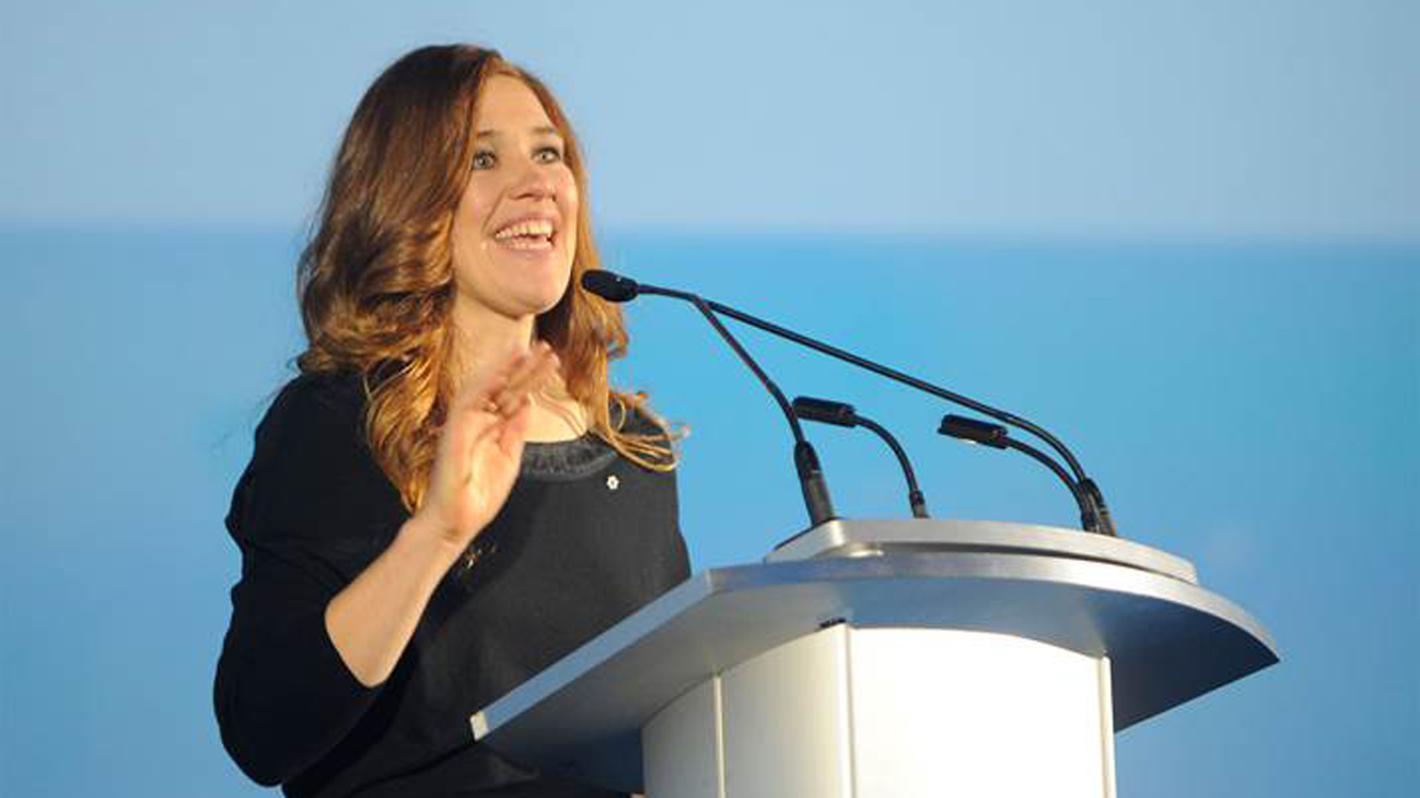 Clara Hughes Gets Oshawa School In Her Name