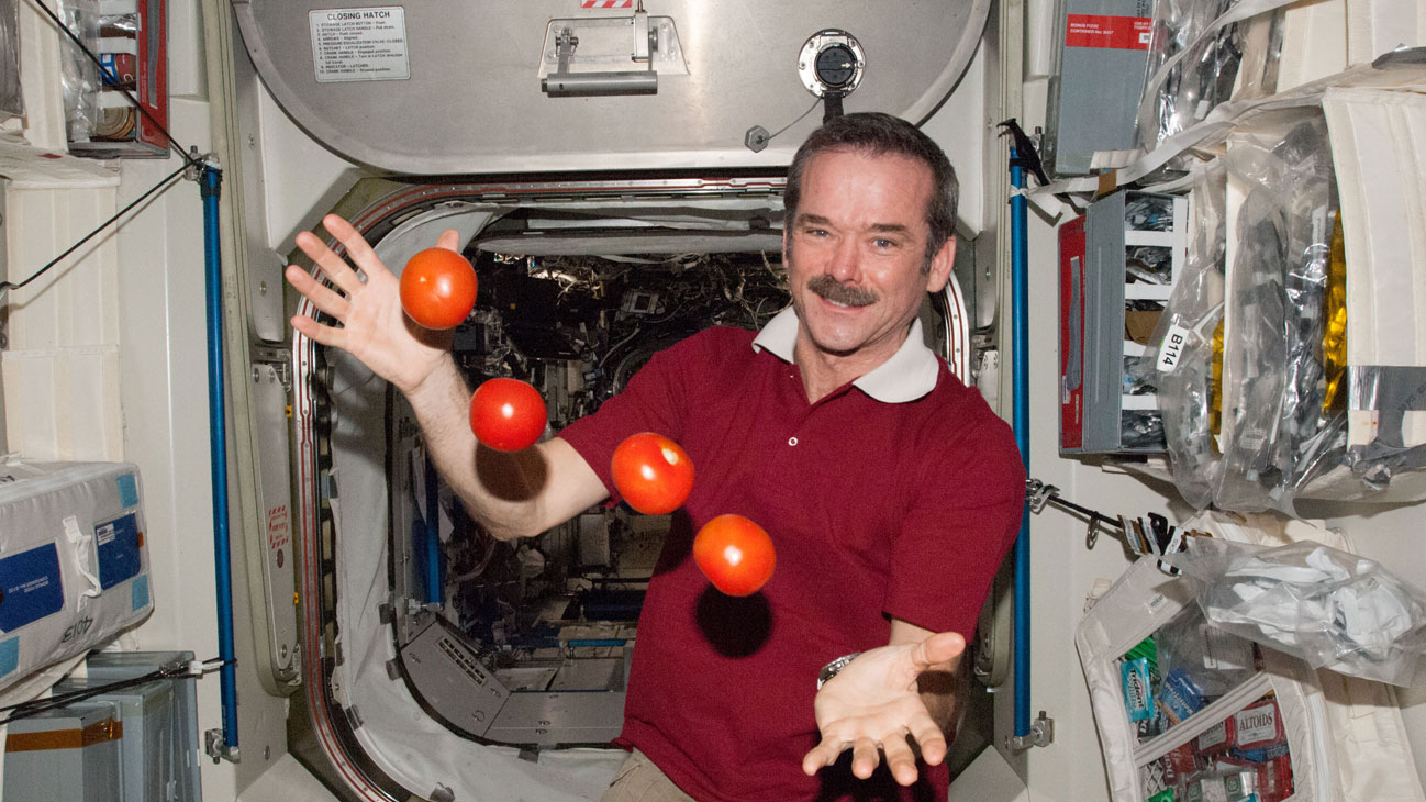 Astronaut Chris Hadfield on Dealing with Panic, Life in Space, and Humans on Mars