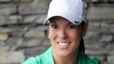 Lisa "Longball" Vlooswyk