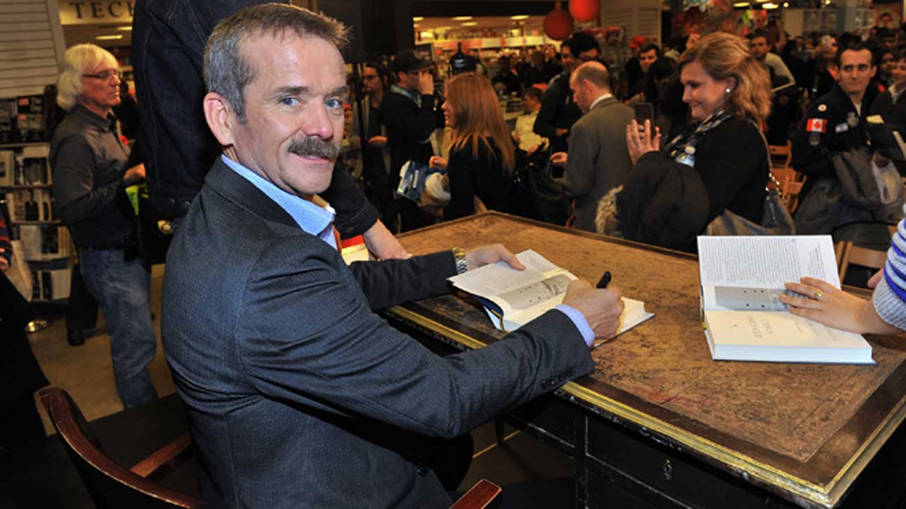 Talking Books with Colonel Chris Hadfield
