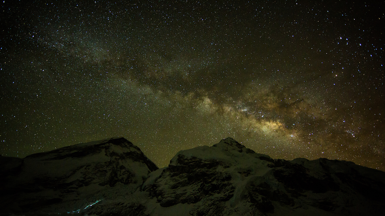 A Breathtaking Time-lapse from Atop the World